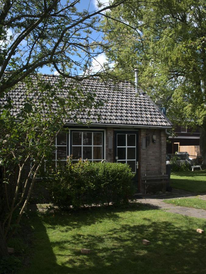 Small, Cute And Cozy Little Holiday Home Hippolytushoef Exterior foto